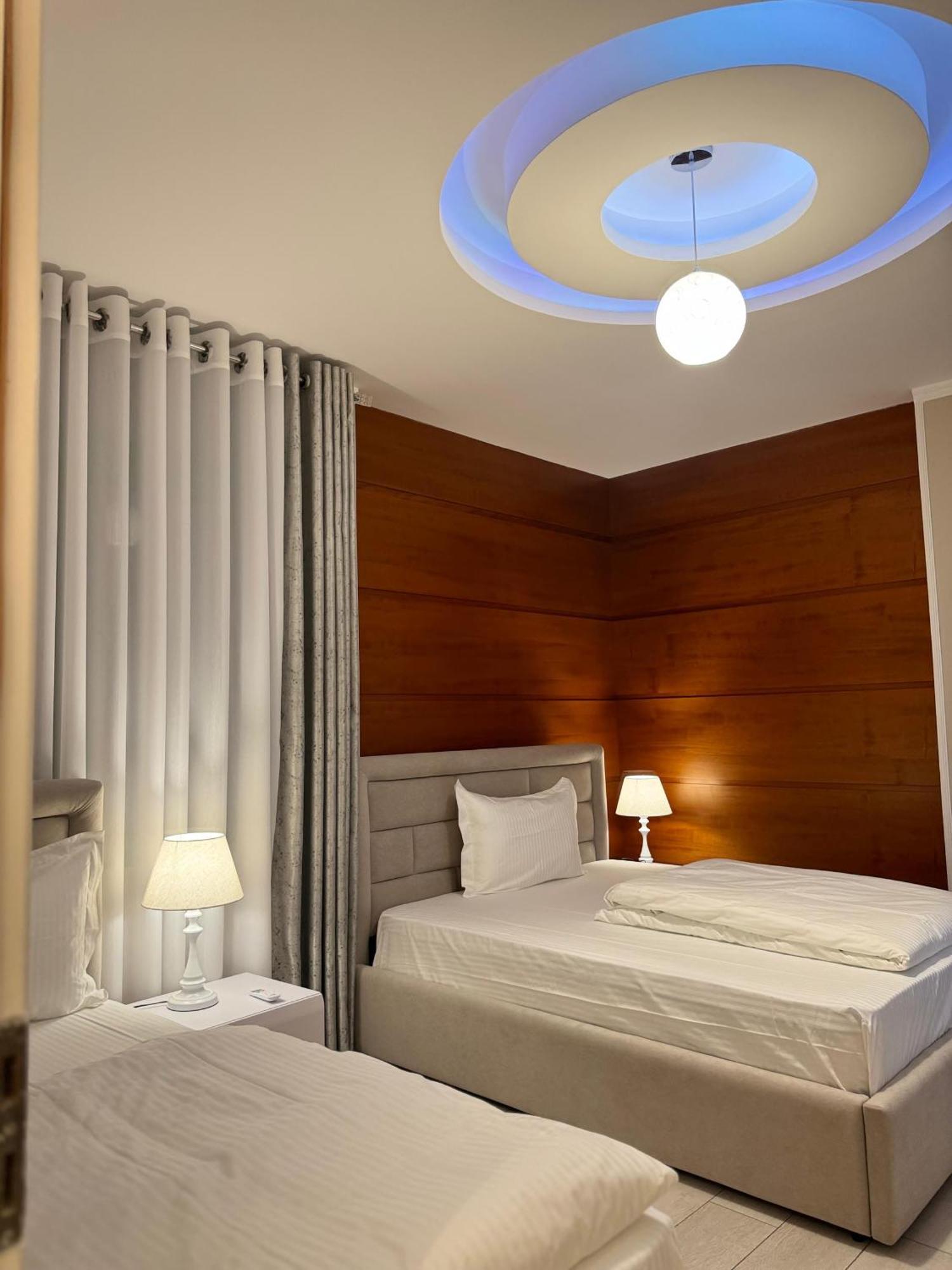 Sun Tower Luxury Suite-View From Of Tirana Center Exterior foto